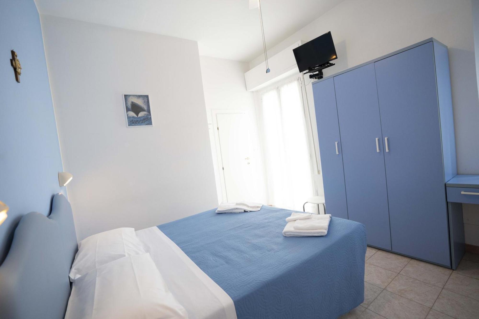 Hotel Odeon Rimini Esterno foto